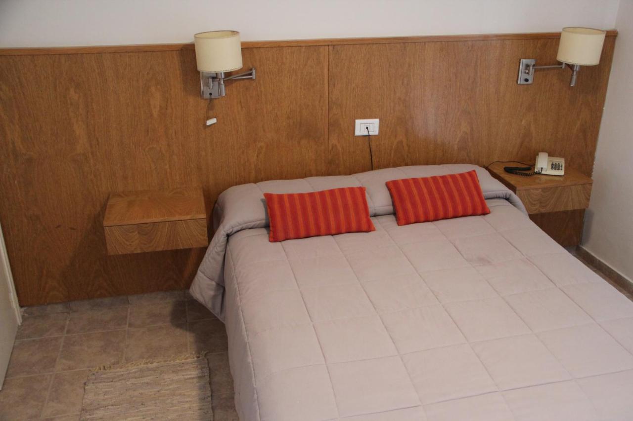 Motel A.C.A. Cipolletti Kültér fotó